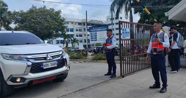 පිලිපීන විශ්ව විද්‍යාලයක වෙඩි තැබීමක්