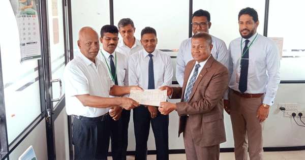 යතුරු පැදි ලියාපදිංචි කිරීම තවත් දිස්ත්‍රික්ක පහකදී අරඹයි
