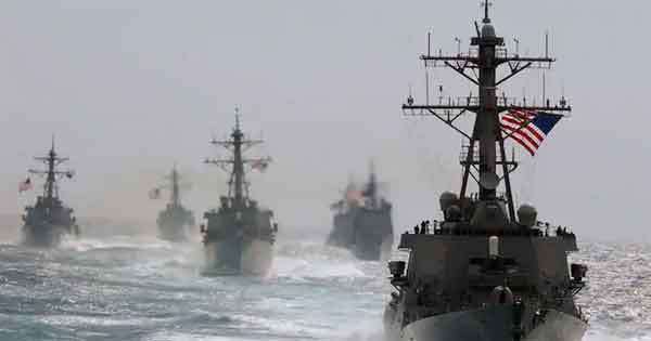 ඇමෙරිකන් යුද නැව් දෙකක් හැපිලා