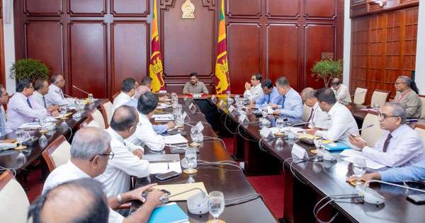 හානි වූ යටිතල පහසුකම් ඉක්මනින් ගොඩනගන්න