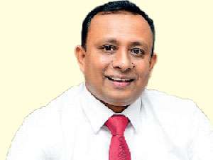 යුද පීඩනය මගහරවන දැක්මක්