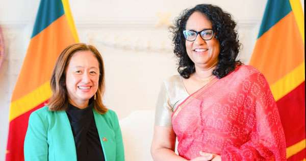 ජුලී- හරිනි හමු වෙයි