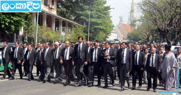 නීතිඥ ඝාතනයට නීතිඥවරු විරෝධයක