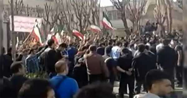 ඉරානයේ යළිත් සිසු විරෝධතා