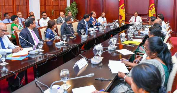 බැංකු-මූල්‍ය-රක්ෂණ පාර්ශව කරුවෝ අයවැය යෝජනා දෙති