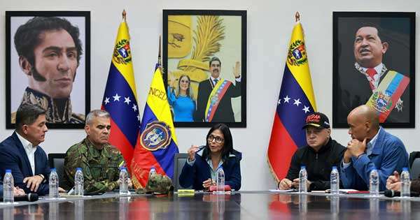 නව පාලකයන් අකීකරු නම් වෙනිසියුලාවට යළි පහර දෙනවා