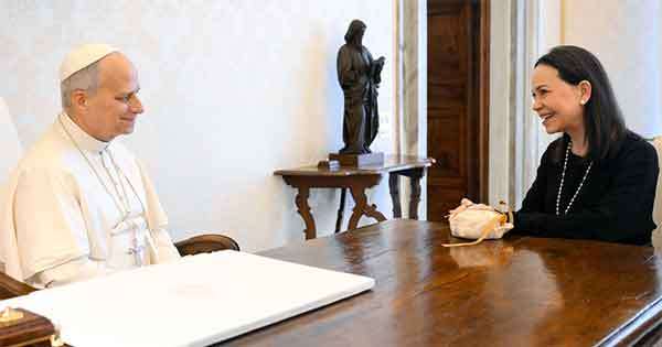 වෙනිසියුලා විපක්ෂ නායිකාව වතිකානයේ