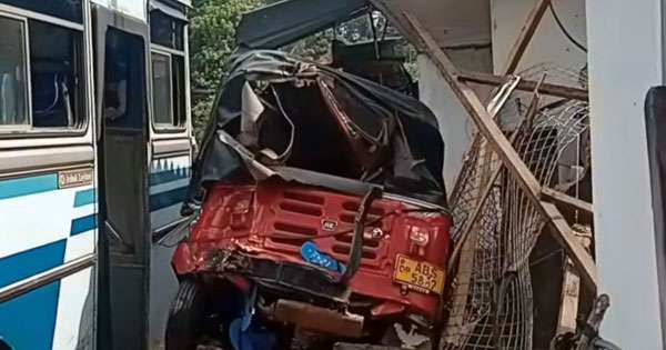 ගෙලිඔය අනතුරකින් කතක් මරුට:දෙකක් රෝහලට