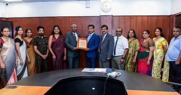 මැලේරියා මඩින්න උදව් වූ සෞඛ්‍ය වෘත්තිකයන්ට ඇගැයුම්