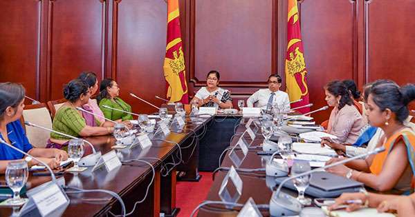 කාන්තා ජාතික කොමිසම  රැස්වෙයි