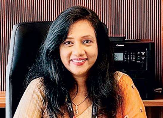 නිදහස් සතියේ උපන් දරැවන්ට මහජන බැංකුවෙන් ඉසුරැ උදාන තෑගි සහතික