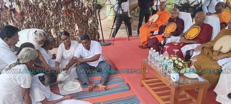 තැන තැන සුනාමි සැමරුම්