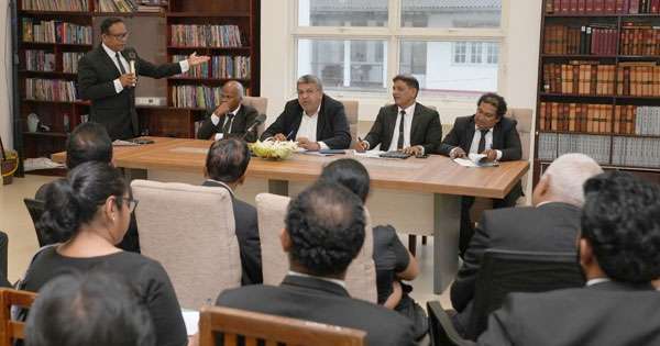 අධිකරණ පද්ධතියේ ගැටලු ටිකෙන් ටික ලිහනවා