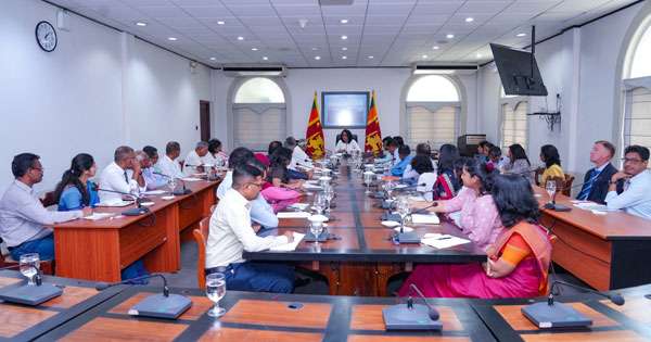 දිට්වා තොරතුරු වාර්තාවක් අගමැතිනියට