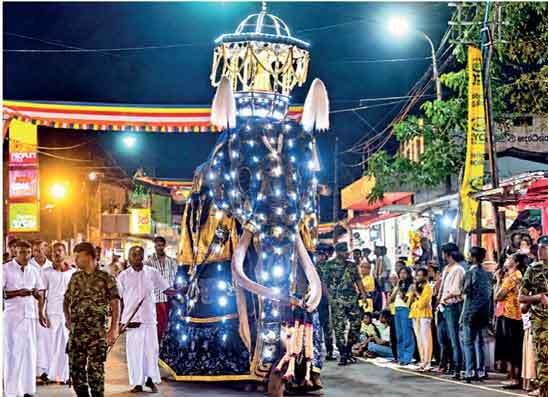 ගැටබරු පෙරහරට 11 වැනි වසරටත් ඩයලොග් දායකත්වය