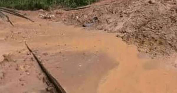 රඹුක්කන - පේරාදෙණිය- ගම්පොල දුම්රිය යළි දැනුම් දෙන තුරු නවතී
