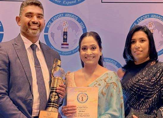 ලිහිනි සී ෆුඩ්ස් NCE අපනයන සම්මාන උළෙලේදී රන් සම්මාන දිනයි