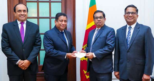 කොළඹ කොටස් හුවමාරුවෙන් රට නගන්න මිලියන 25ක්