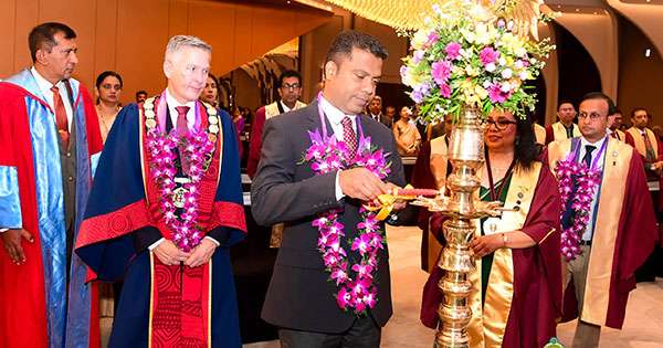 ඩිජිටල් යුගයෙත් මනුස්සකම ඕනෑ