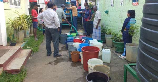 මහනුවරට බොන වතුර බෙදයි