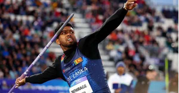 රුමේෂ්ගේ හෙල්ලය ලංකාව රනින්  බබළවයි