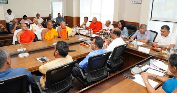 සර්වඥ ධාතු වන්දනාවට පැය 24ම ඉඩ