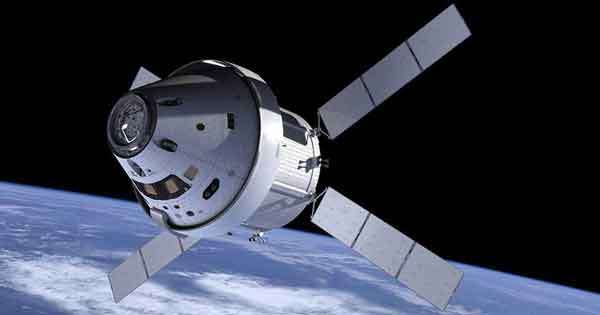 යානය සඳ වටා යන්න සූදානම්