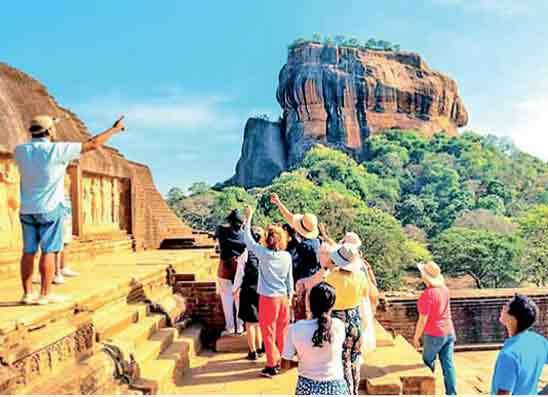 ජූලි මුල් දින 22 ට සංචාරක පැමිණීම් 138,730ක්