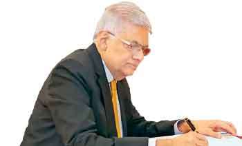 ජාතියට තම යුතුකම් ඉටු කළ රනිල්