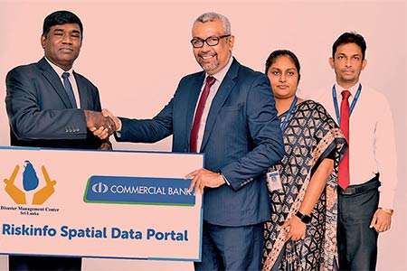ආපදා සූදානම ශක්තිමත් කිරීමට ආපදා කළමනාකරණ මධ්‍යස්ථානයට කොමර්ෂල් බැංකුවේ සහාය
