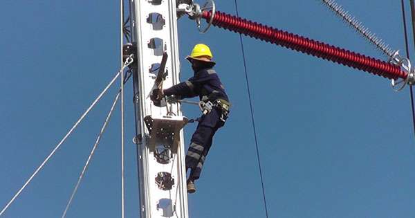 අම්පාරට මහියංගණයට එළිය වැටෙයි