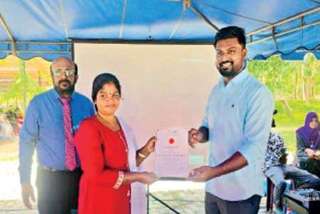 ත්‍රිකුණාමල  කුඩා ව්‍යවසායකයන්ට පුහුණු පාඨමාලාවක්