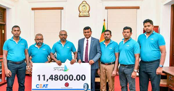 සියැට් කැලණි සේවකයෝ දිනෙක වැටුප රටට දෙති