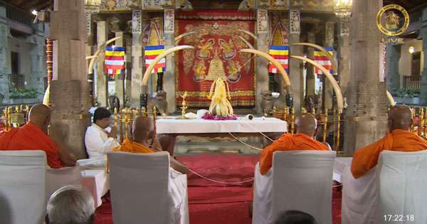 රටට සෙත්පතා දළදා මාලිගාවේදී පිරිත් සජ්ඣායනයක්