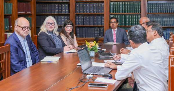 රටට සල්ලි හොයන ආයතන තුන අයි.එම්.එෆ් හමු වෙයි