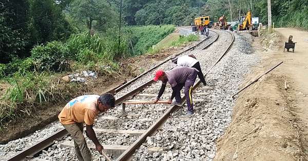 ගම්පොළ - කොළඹ දුම්රිය දුවවන්න ලහිලහියේ වැඩ