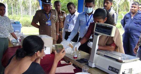 ලක්ෂ 1800 මත් ද්‍රව්‍ය වනසයි