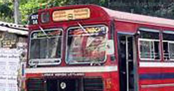 ලංගම බසයක් පැහැරගෙන මහමඟ දමා ගිහින්