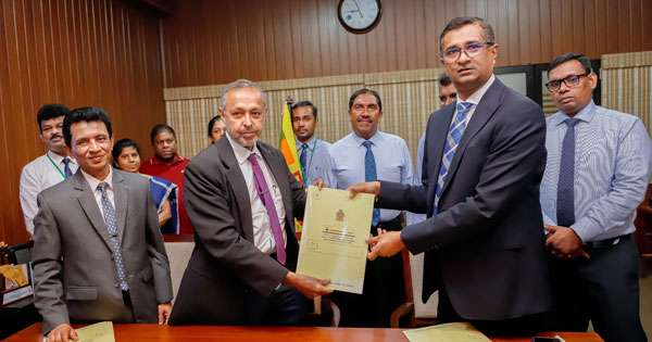 වාහන අංක තහඩු මුද්‍රණයට ගිවිසුම්ගත වෙයි