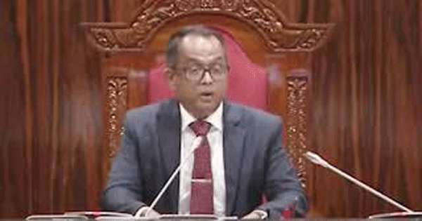 විසිදෙකට තවත් පෙත්සම් හතරක්: කතානායක මැතිසබයට දන්වයි