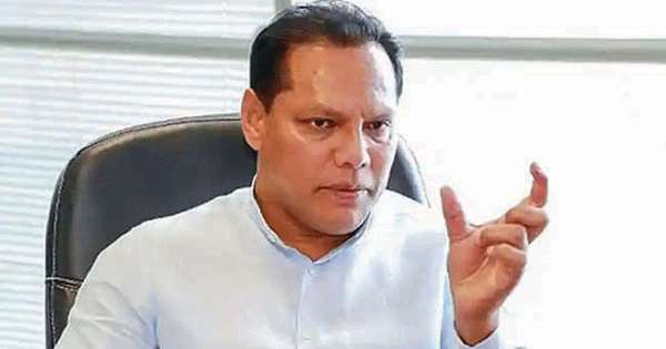 අපි අඬන්නෙත් නෑ කෙඳිරි ගාන්නෙත් නෑ