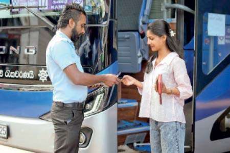 ඩිජිටල් ගෙවීම් සමග පොදු ප්‍රවාහනය පහසු කිරීමට කොමර්ෂල් බැංකුව NCG Express සමග එක්වෙයි