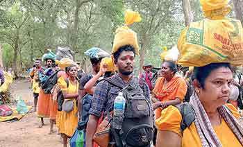 පාද රිදුණත් සිත නොරිදී කතරගමට පාදයාත්‍රාවේ ගියෙමු