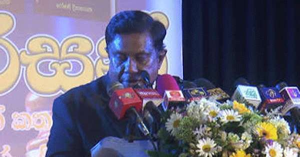 රාජ්‍ය නිලධාරීන්ට දීලීප පීරිස්ගෙන් පාඩමක්