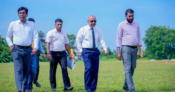 කුණු කන්ද ක්‍රීඩාංගනයක් වෙයි