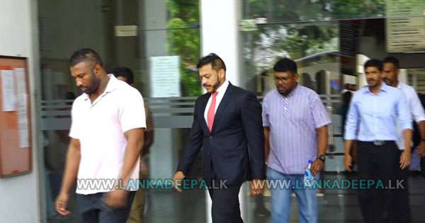 යෝෂිතට අධි චෝදනා භාරදෙයි