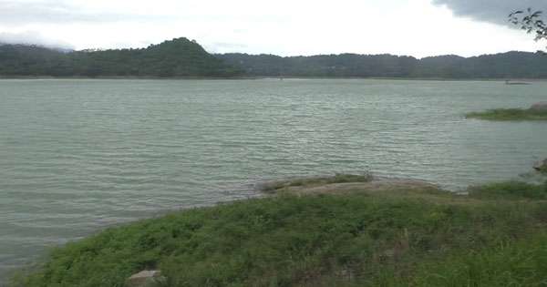 වික්ටෝරියාවත් පිරෙයි