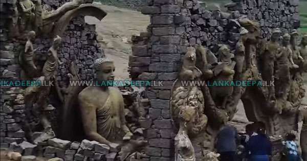 කොත්මලේ සිදී යයි : නටඹුන් මතුවෙයි