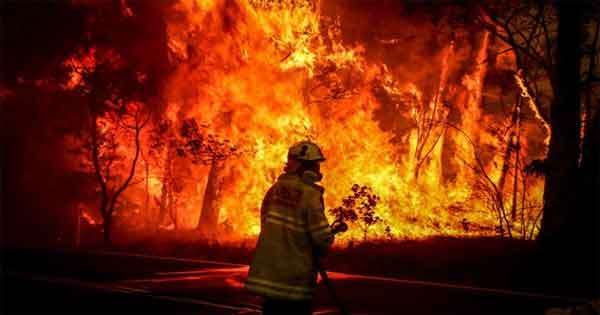 ඔස්ට්‍රේලියාවේ ළැව් ගිනි