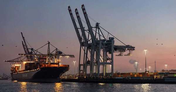 ඇමෙරිකාව සහ යුරෝපා සංගමය අතර වෙළෙඳ ගිවිසුම නවතී